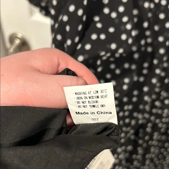 Chic Black and White Polka Dot Long Sleeve Dress - Picture 7 of 8